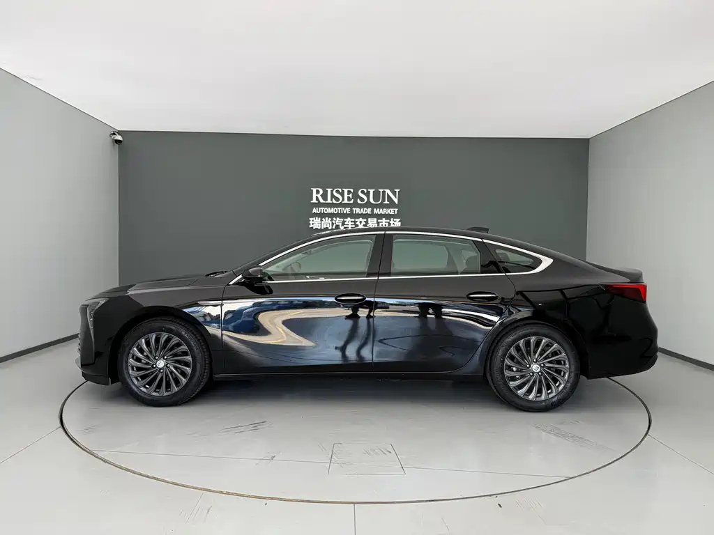 BUICK LACROSSE 2025