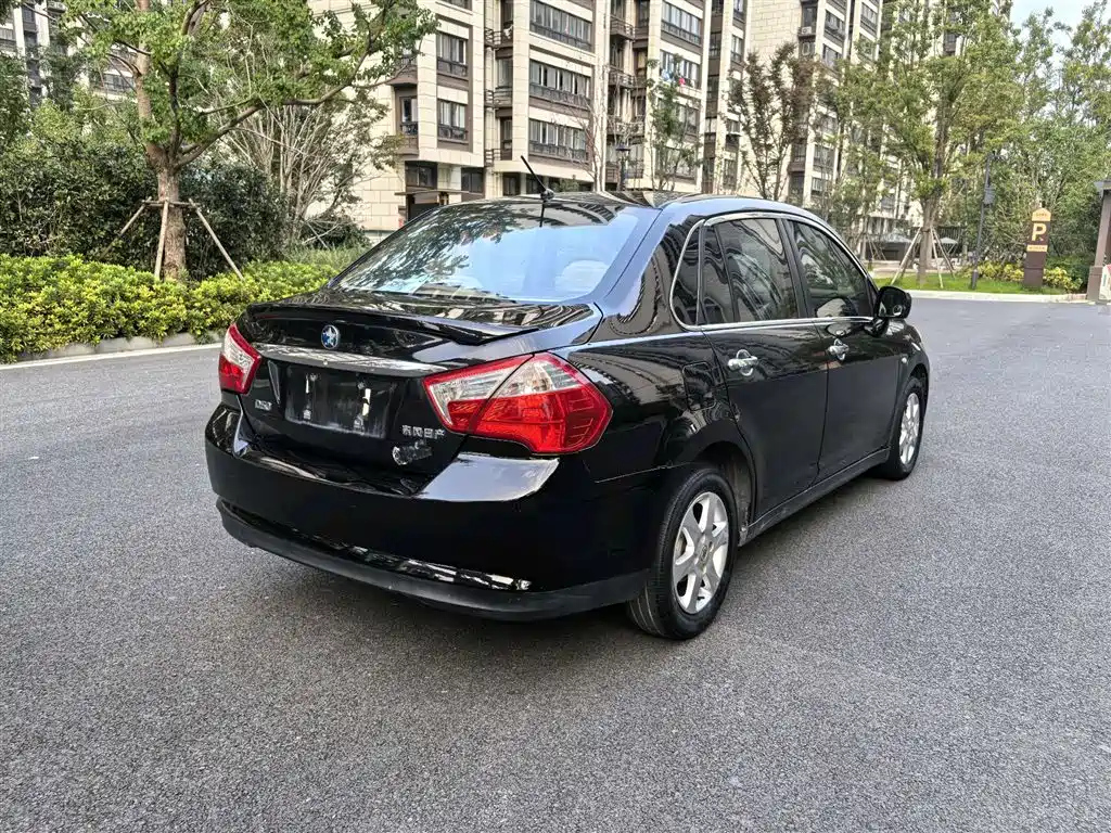 VENUCIA D50 2014