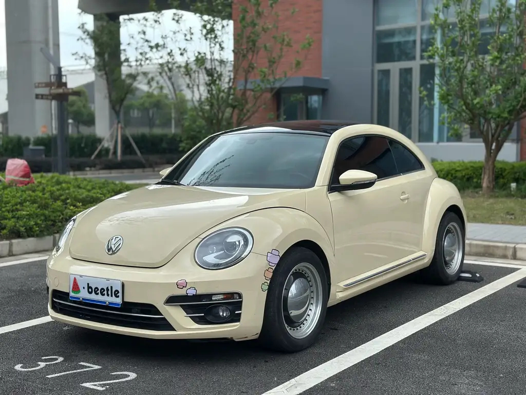 VOLKSWAGEN BEETLE 2018