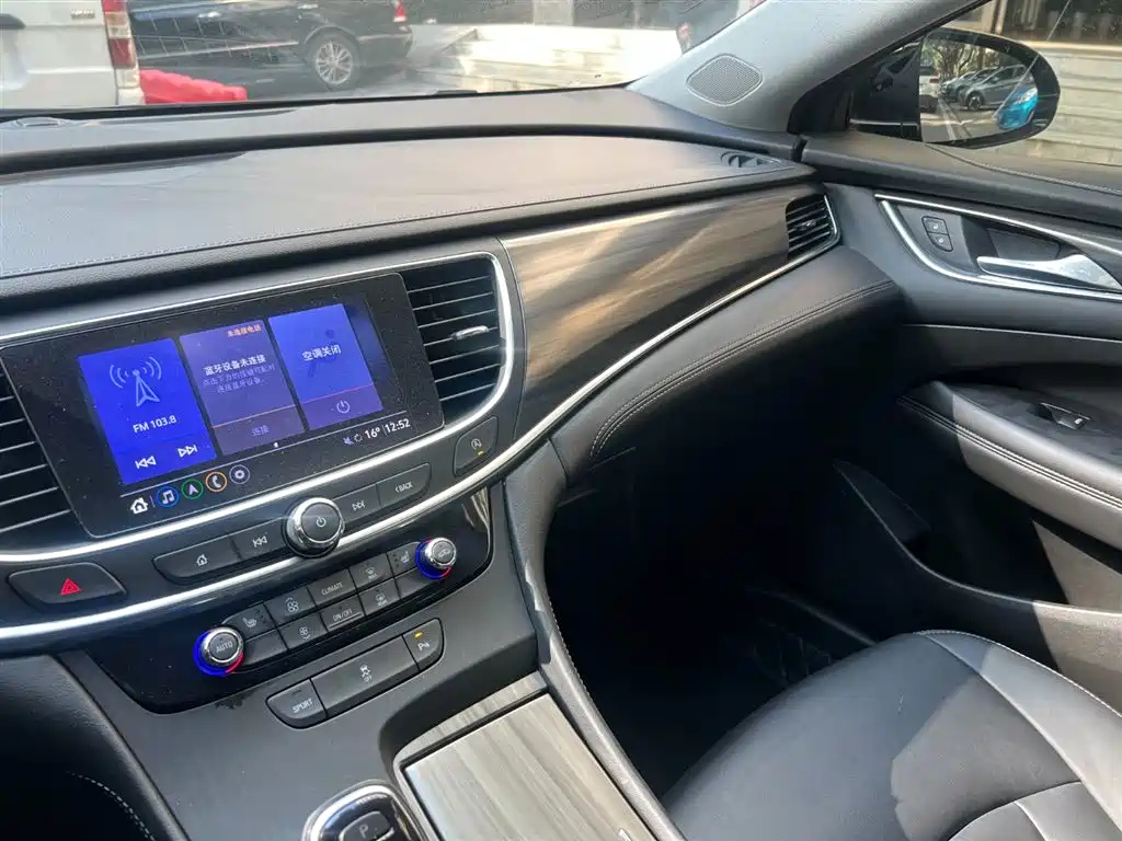 BUICK LACROSSE 2021