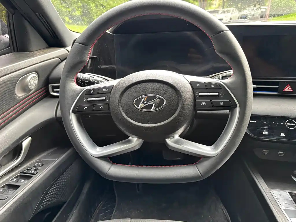HYUNDAI ELANTRA 2022