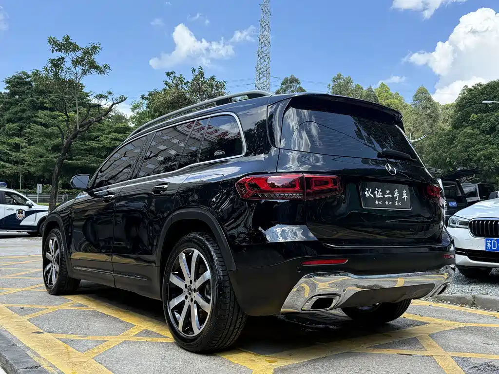 MERCEDES BENZ GLB 2021