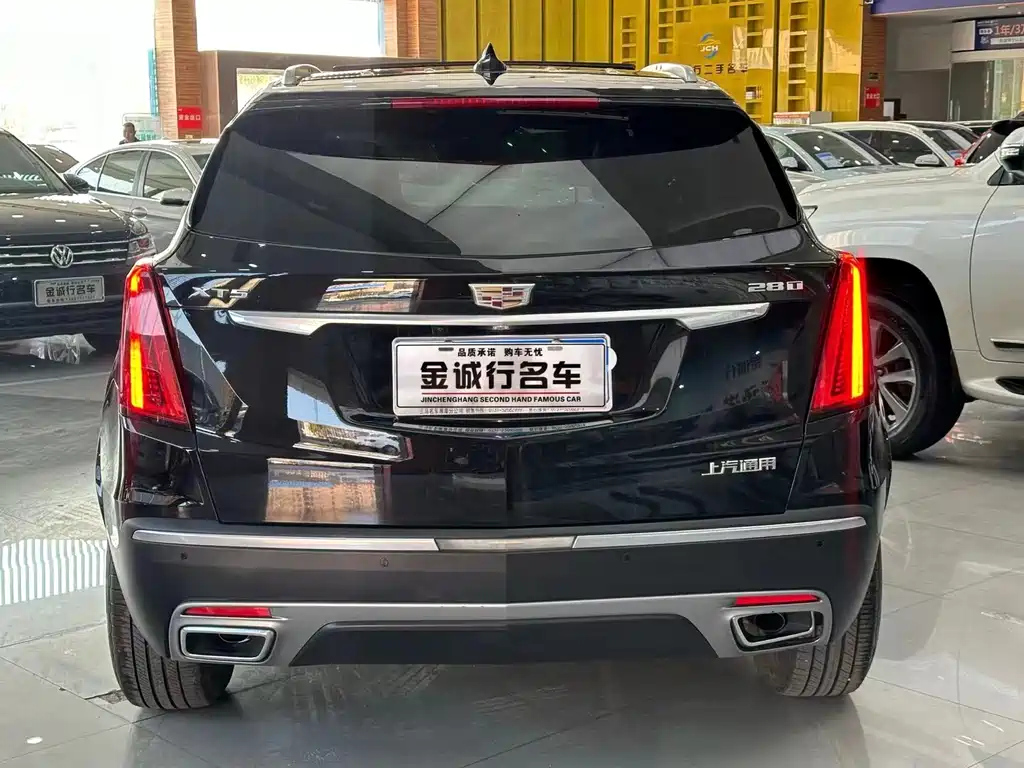 CADILLAC XT5 2021