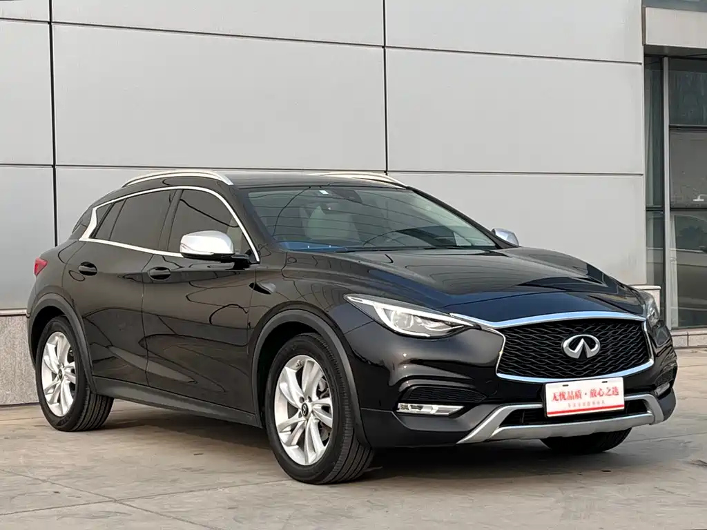 INFINITI QX30 2018