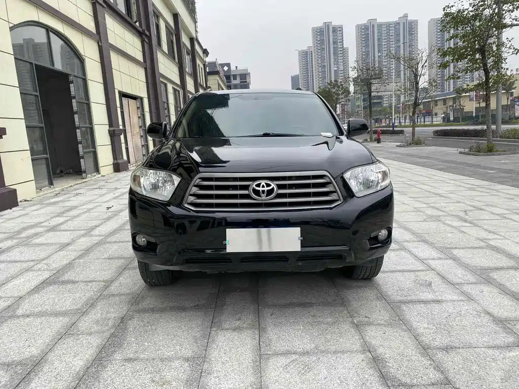 TOYOTA HIGHLANDER 2011