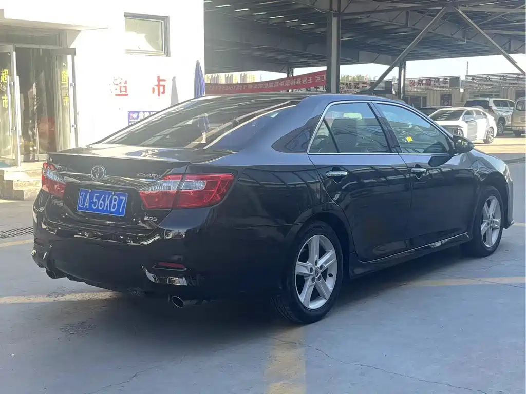 TOYOTA CAMRY 2014