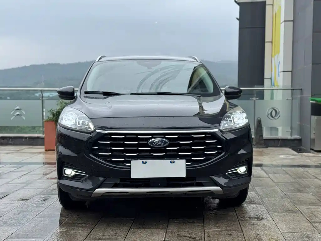 FORD ESCAPE 2020