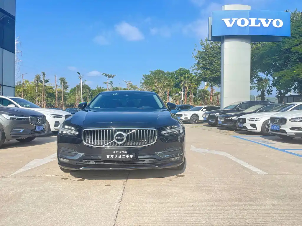 VOLVO S90 2020