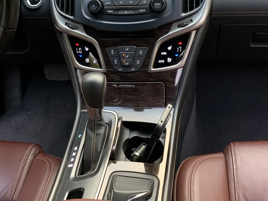 BUICK LACROSSE 2013