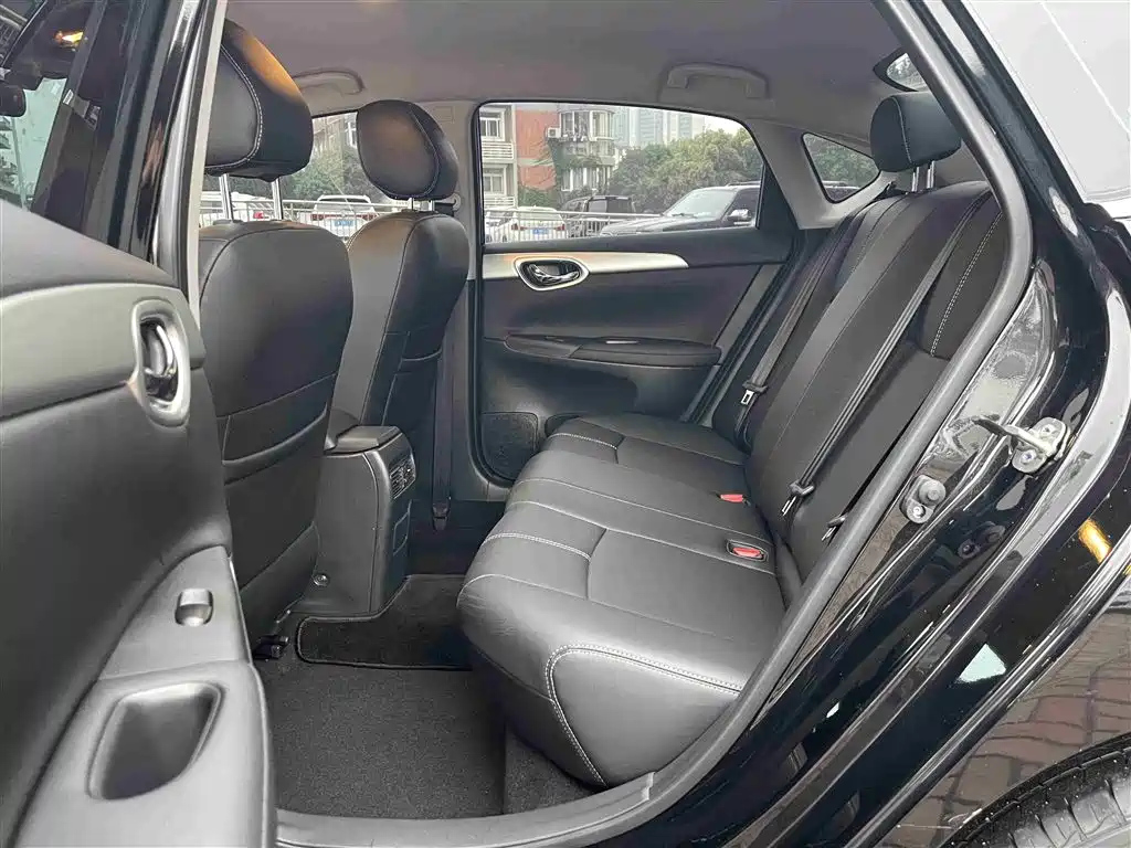 NISSAN SYLPHY 2024
