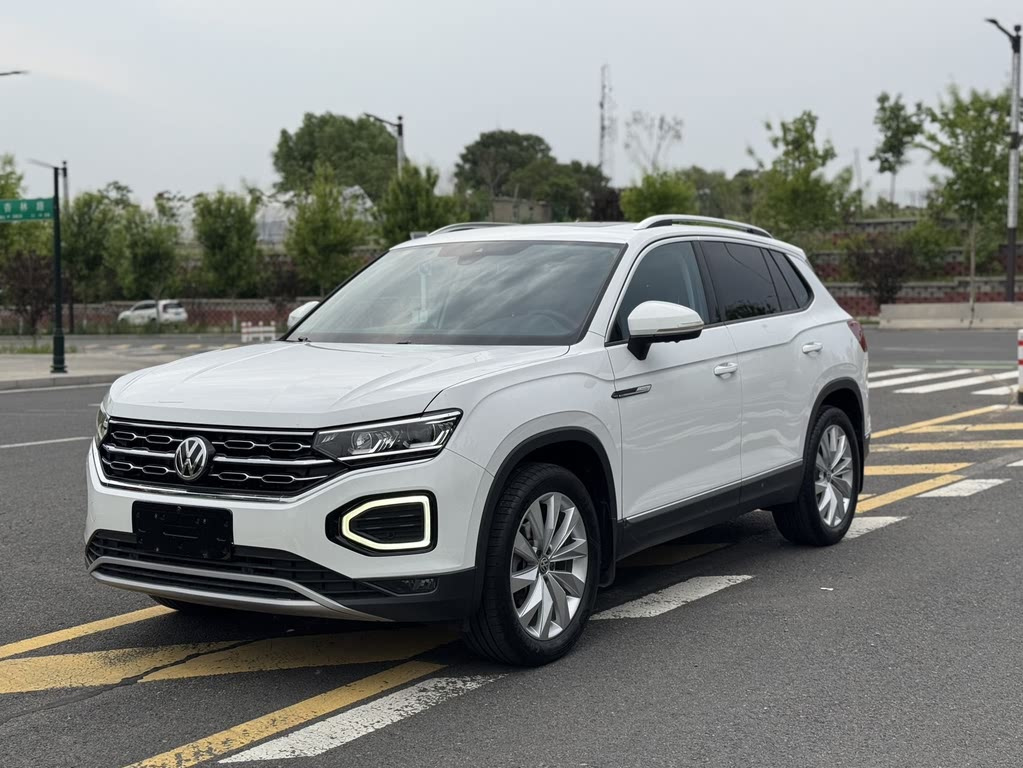 VOLKSWAGEN TAYRON 2022