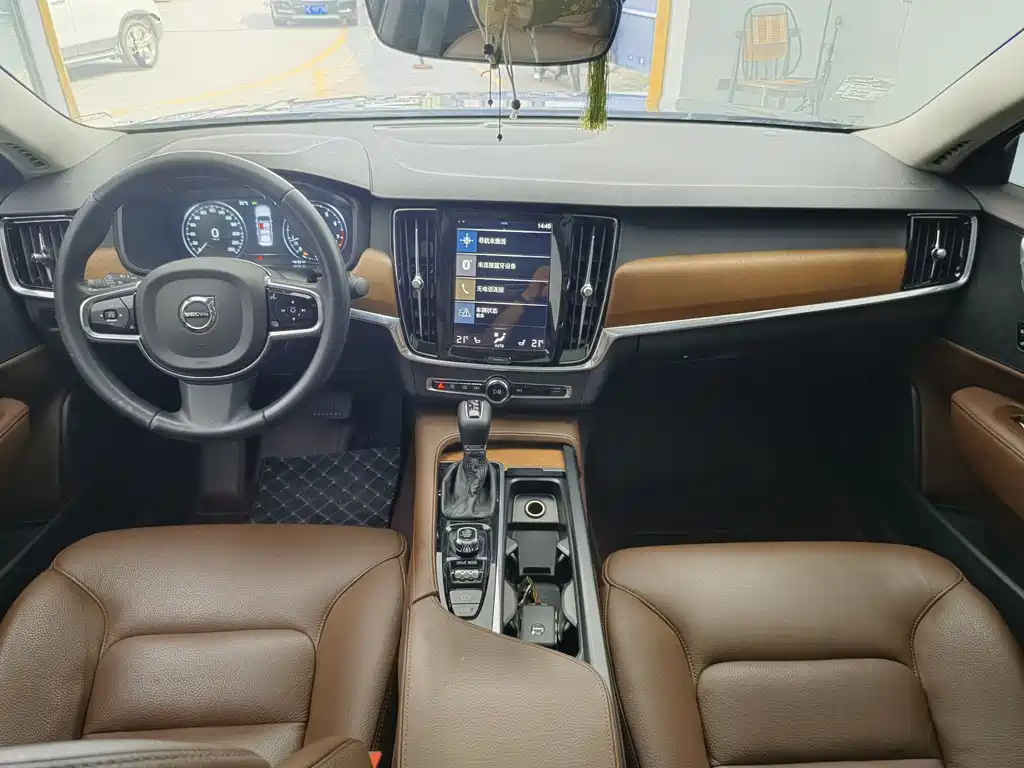 VOLVO S90 2020