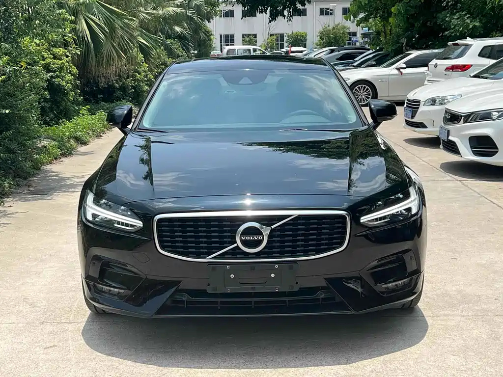 VOLVO S90 2020