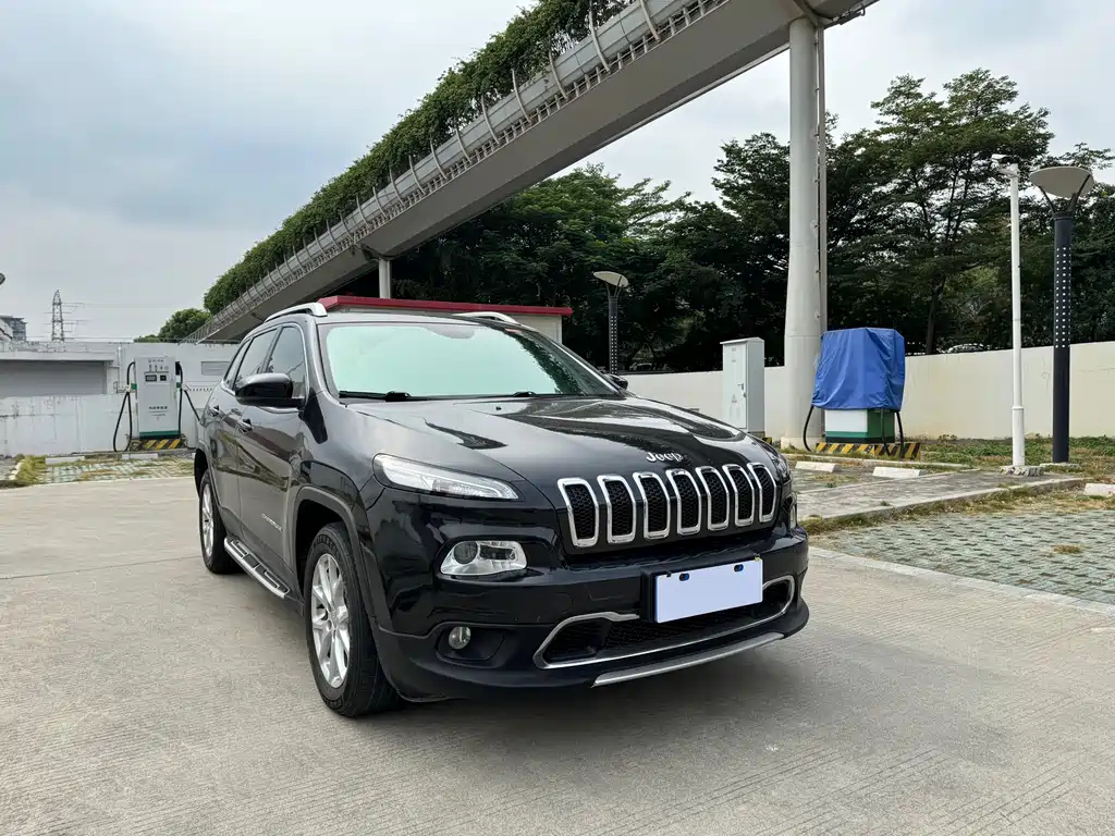 JEEP CHEROKEE 2019