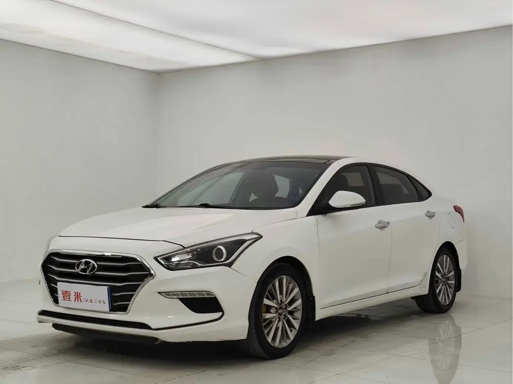 HYUNDAI MISTRA