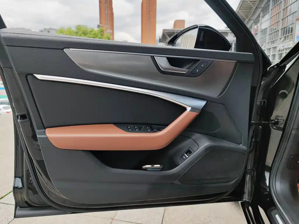AUDI A6L 2020