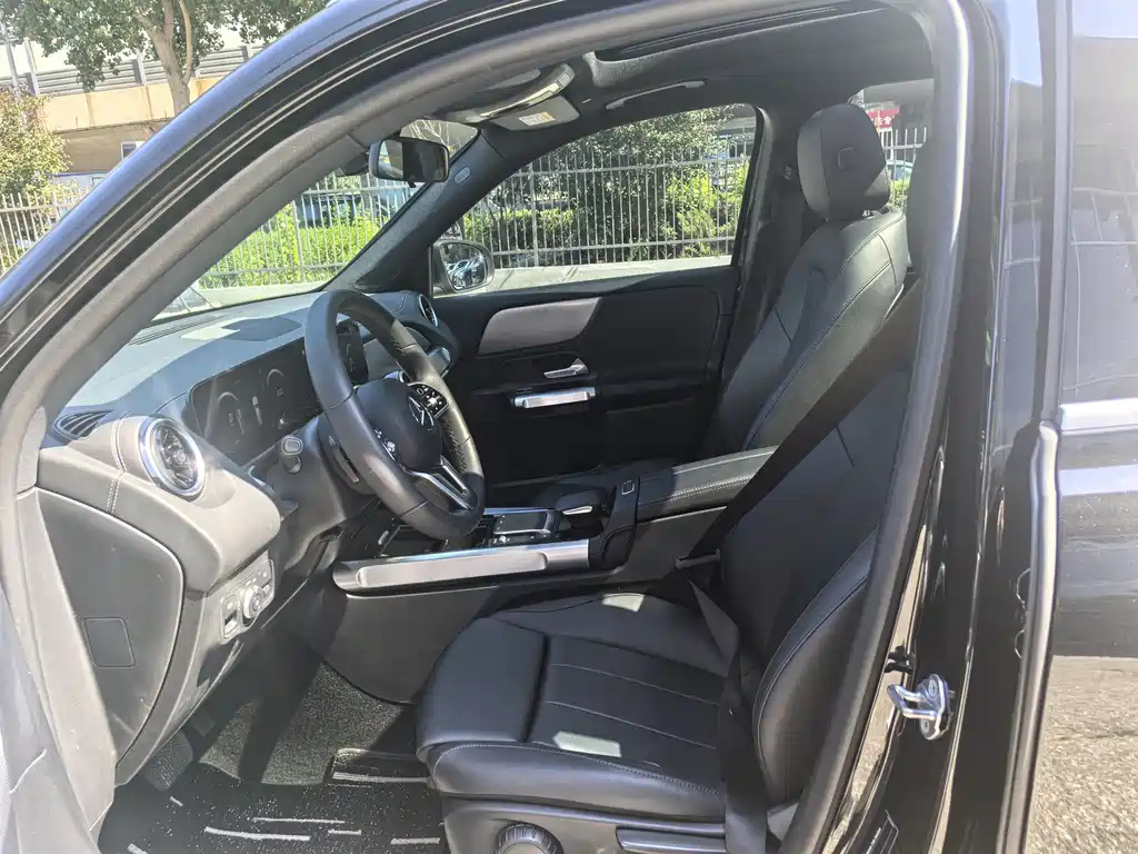 MERCEDES BENZ GLB 2022