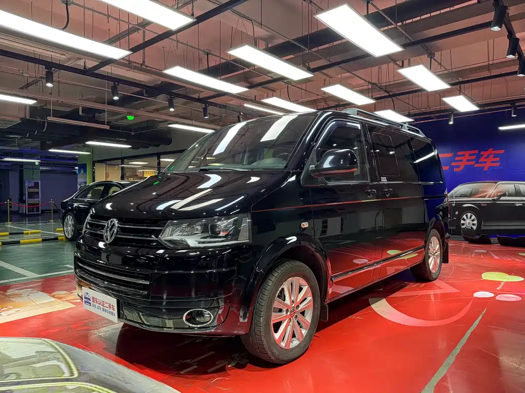 VOLKSWAGEN MULTIVAN 2012