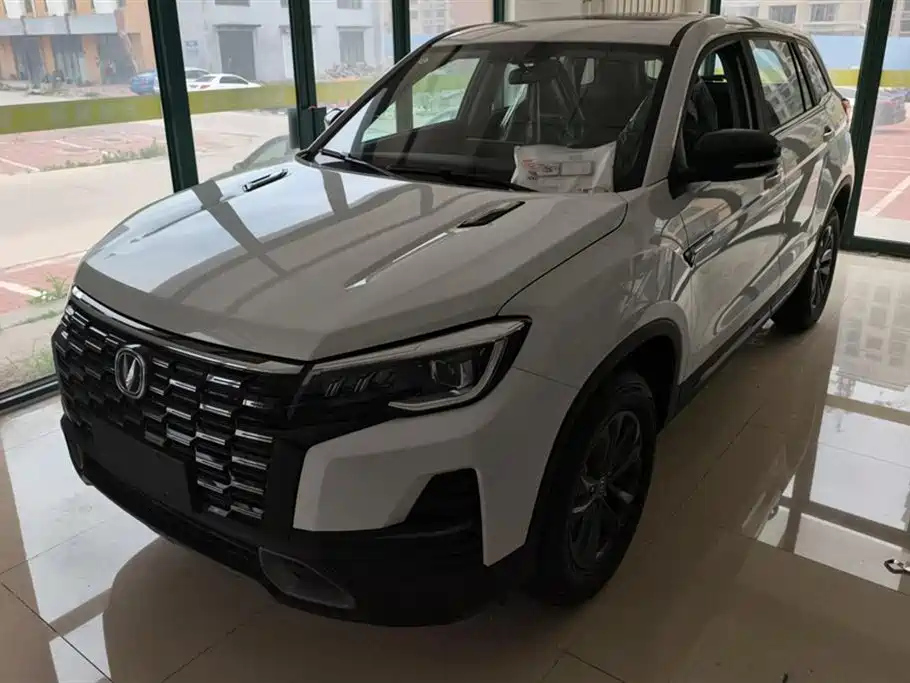 CHANGAN CS75 2024