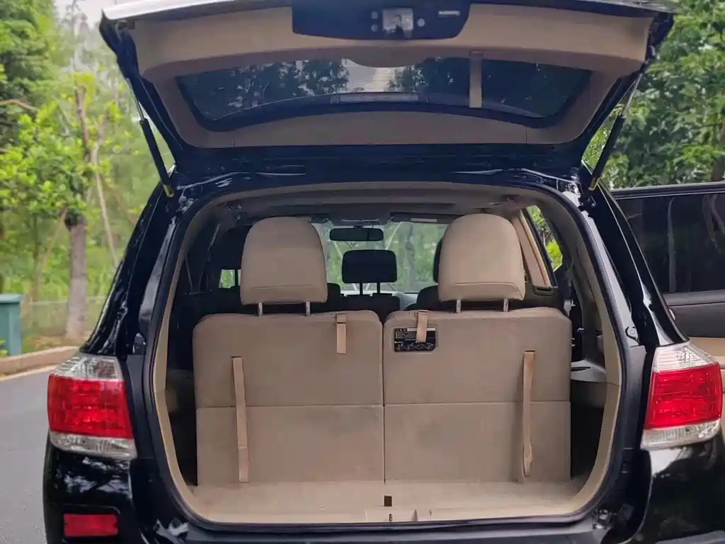 TOYOTA HIGHLANDER 2014
