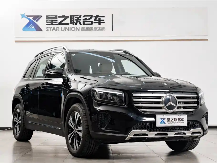 MERCEDES BENZ GLB 2024