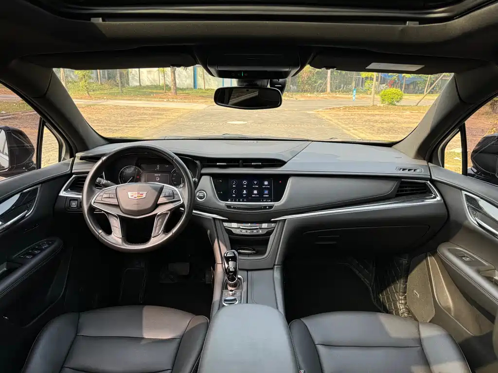 CADILLAC XT5 2021