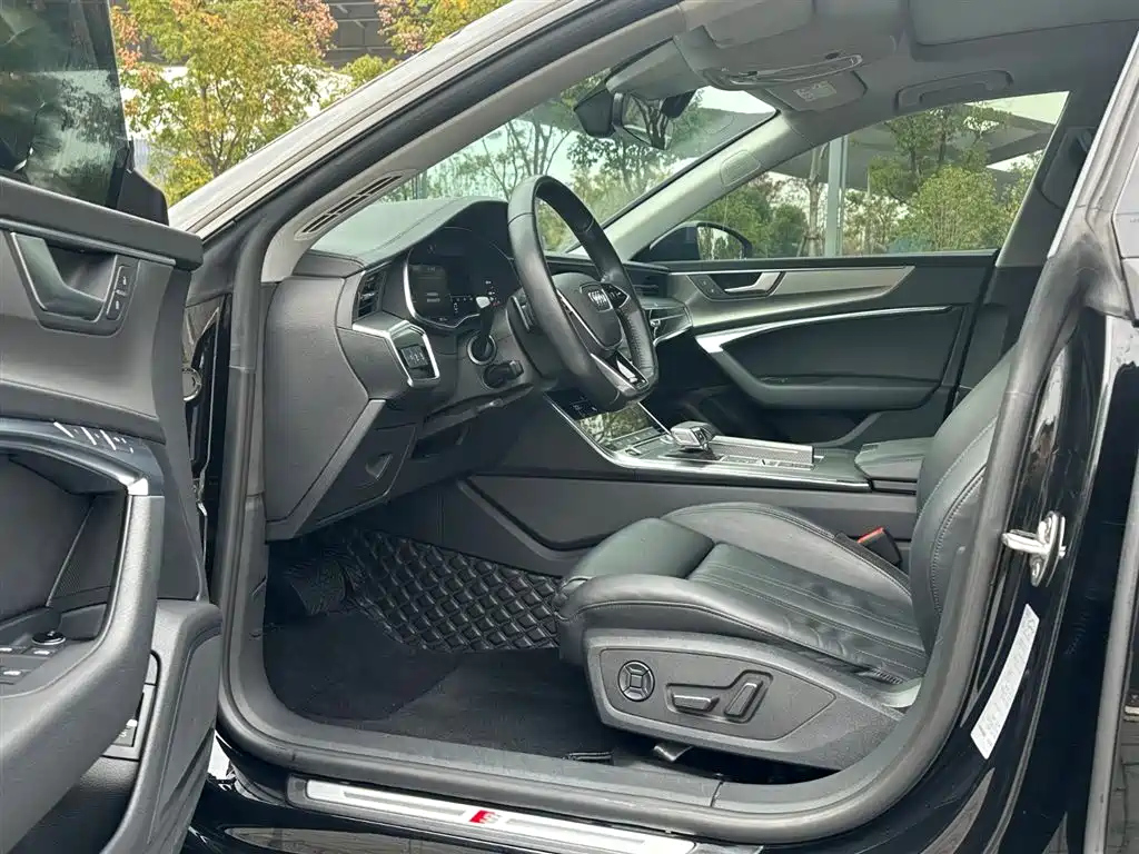 AUDI A7 2021