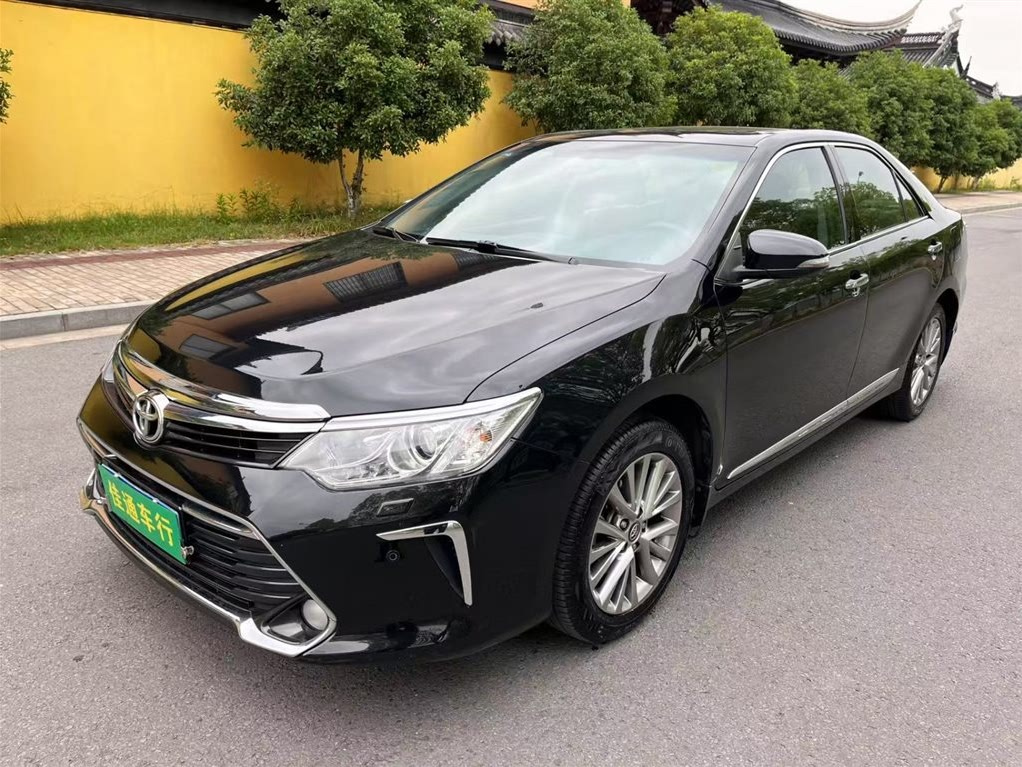 TOYOTA CAMRY 2016