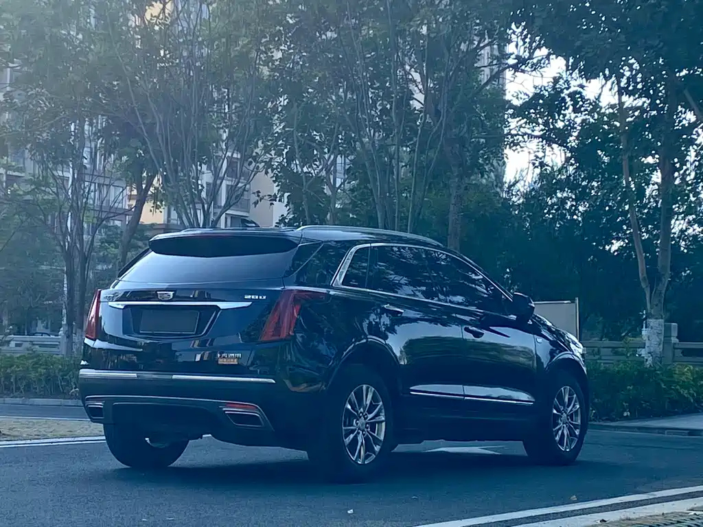 CADILLAC XT5 2021