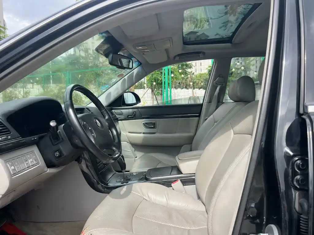 KIA OPIRUS 2008