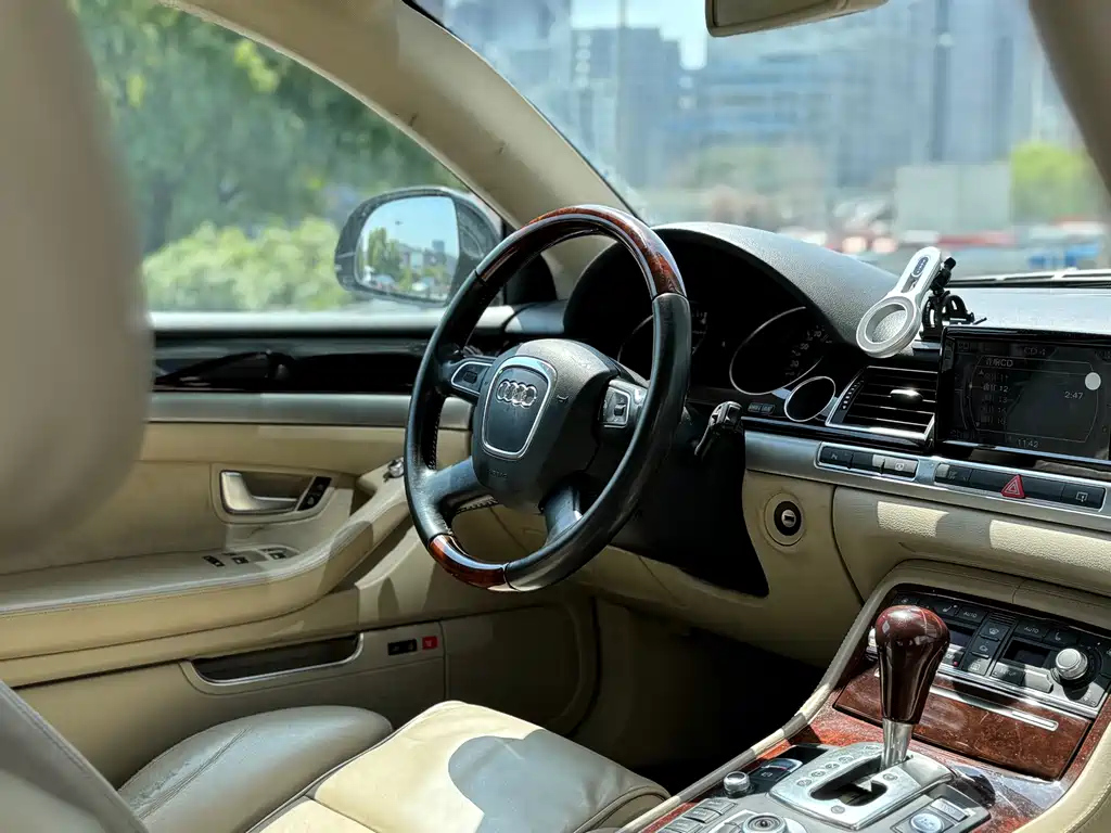 AUDI A8 2009