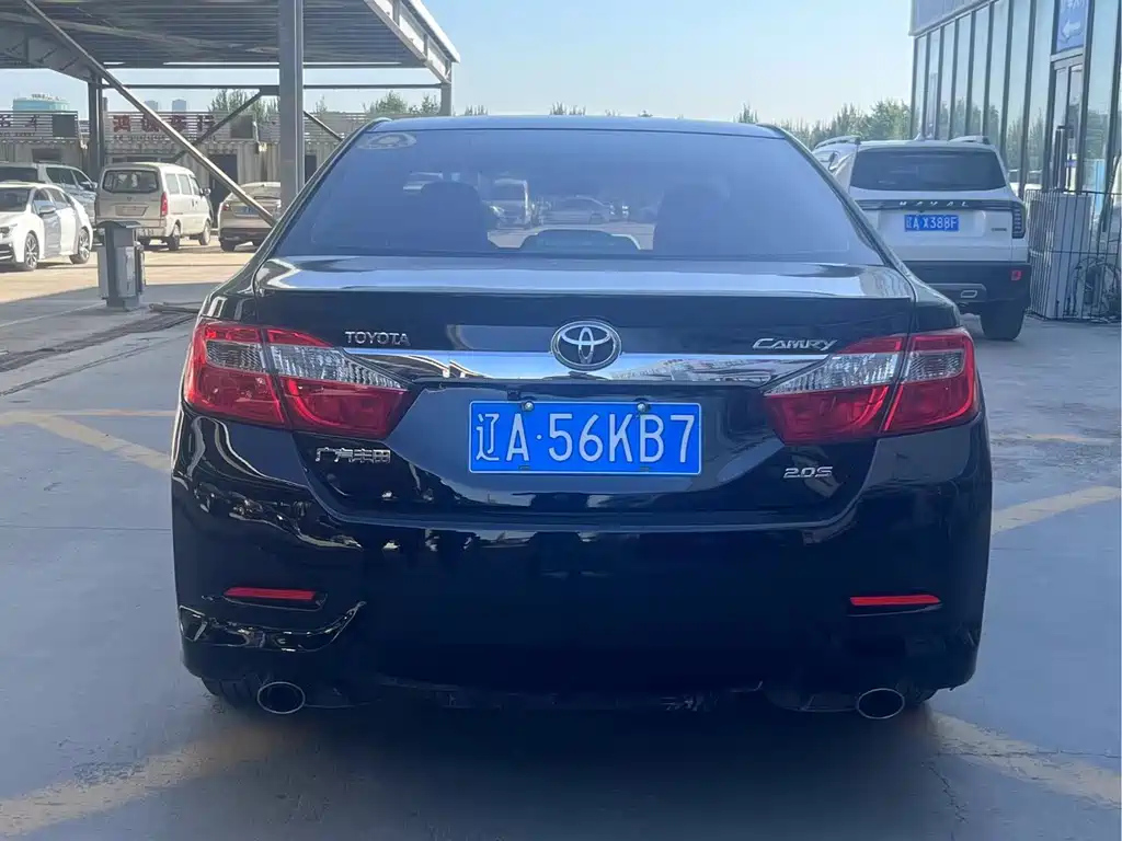 TOYOTA CAMRY 2014