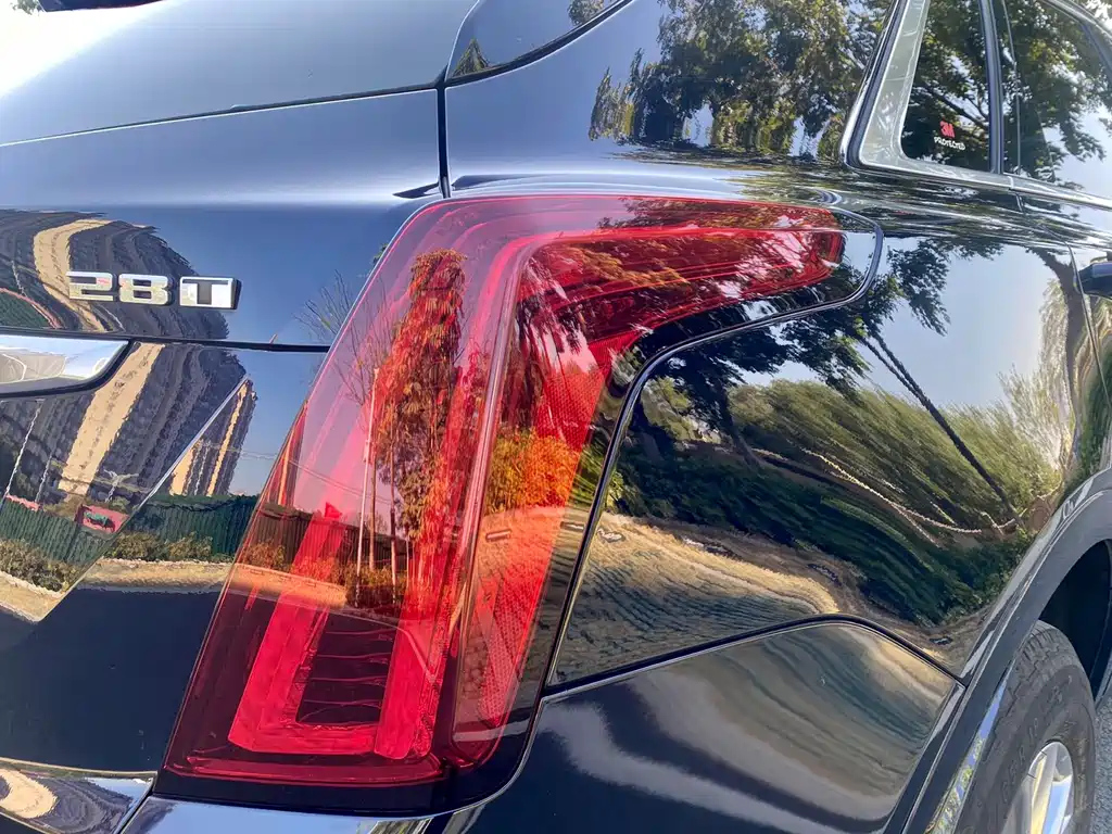 CADILLAC XT5 2021