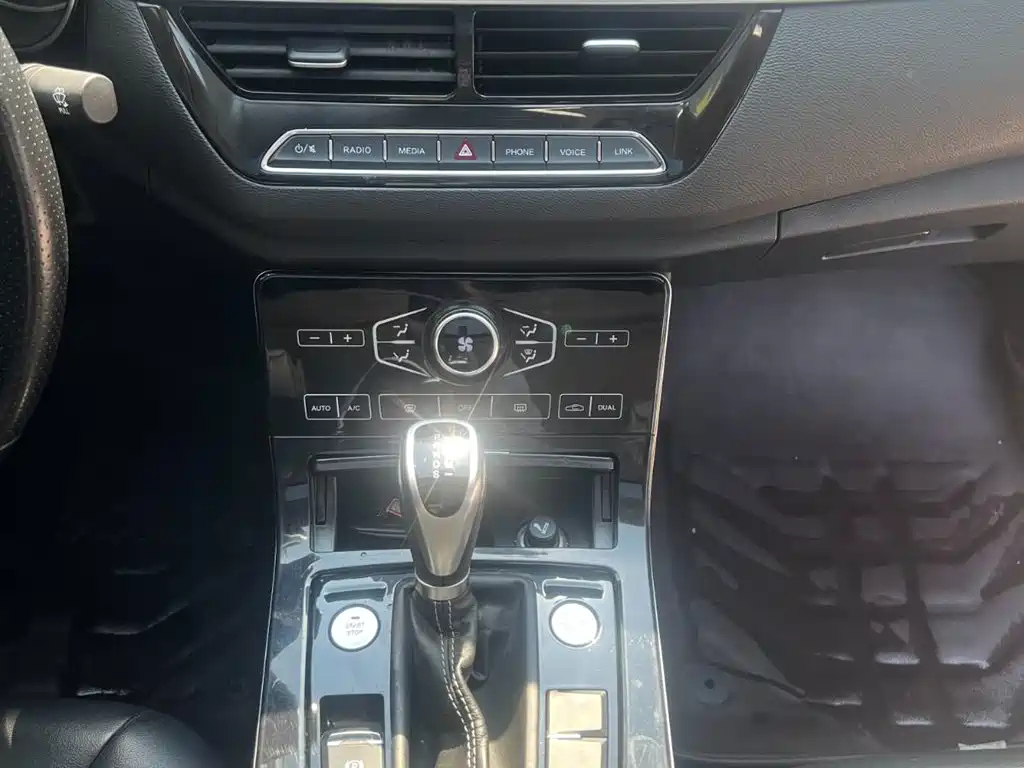 HONGQI H5 2019