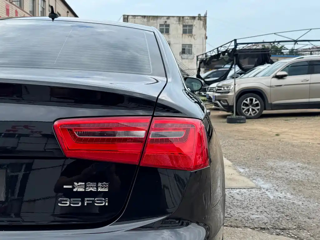 AUDI A6L 2015
