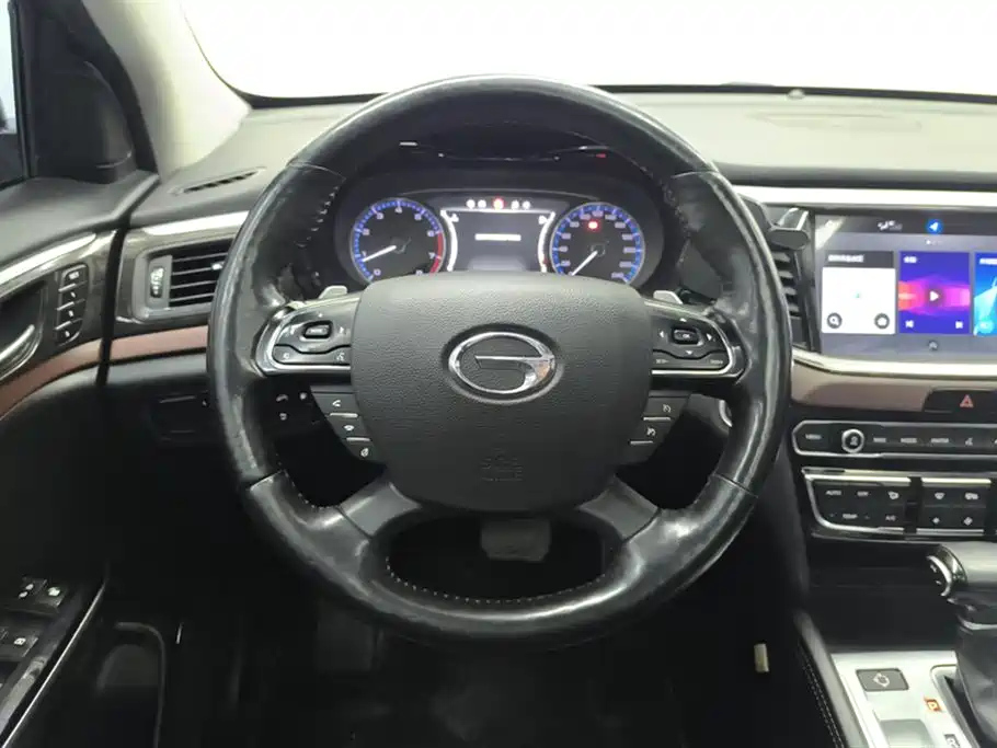 TRUMPCHI GS8 2017