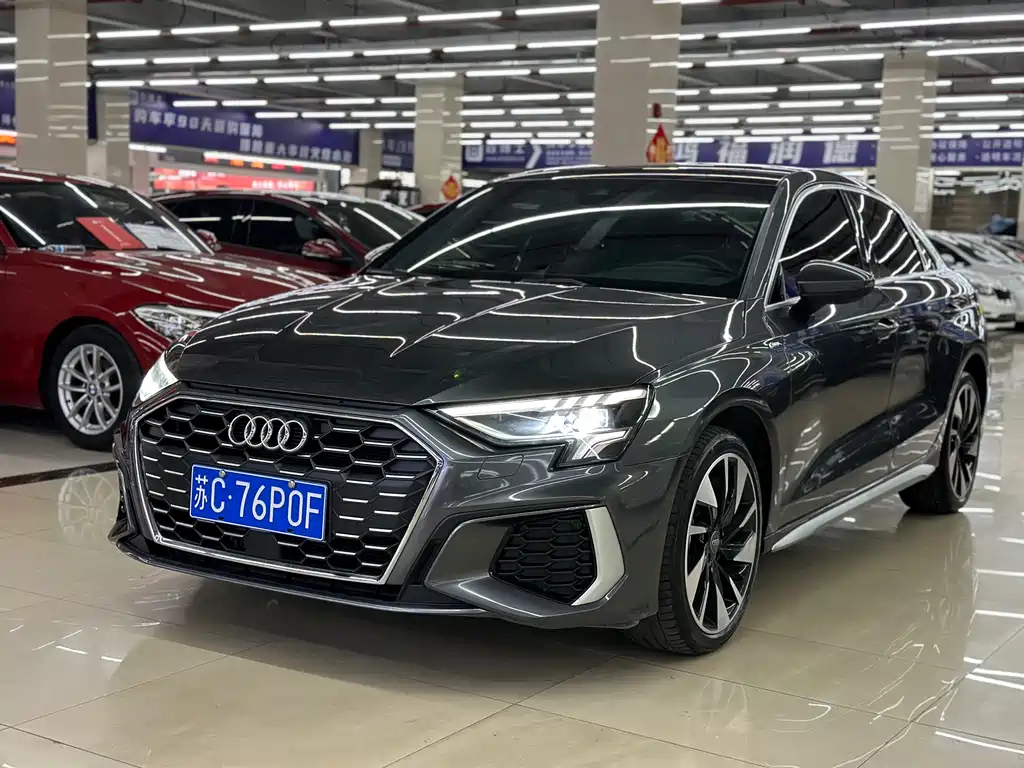 AUDI A3 2023
