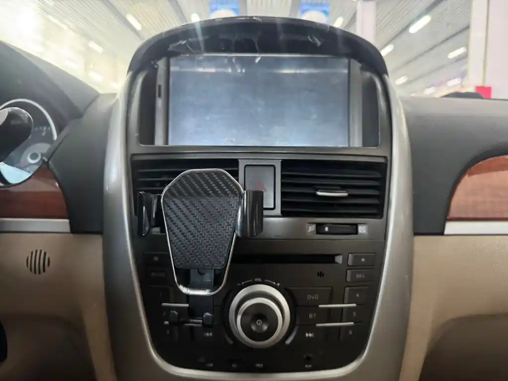 BUICK EXCELLE 2011