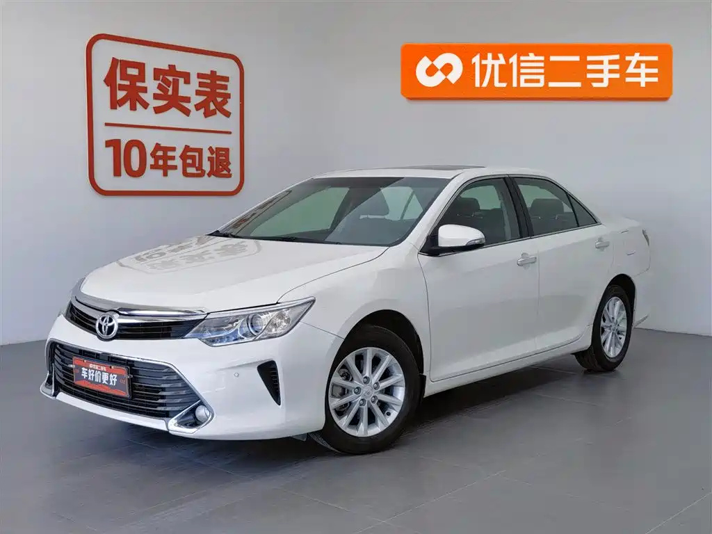 TOYOTA CAMRY 2016