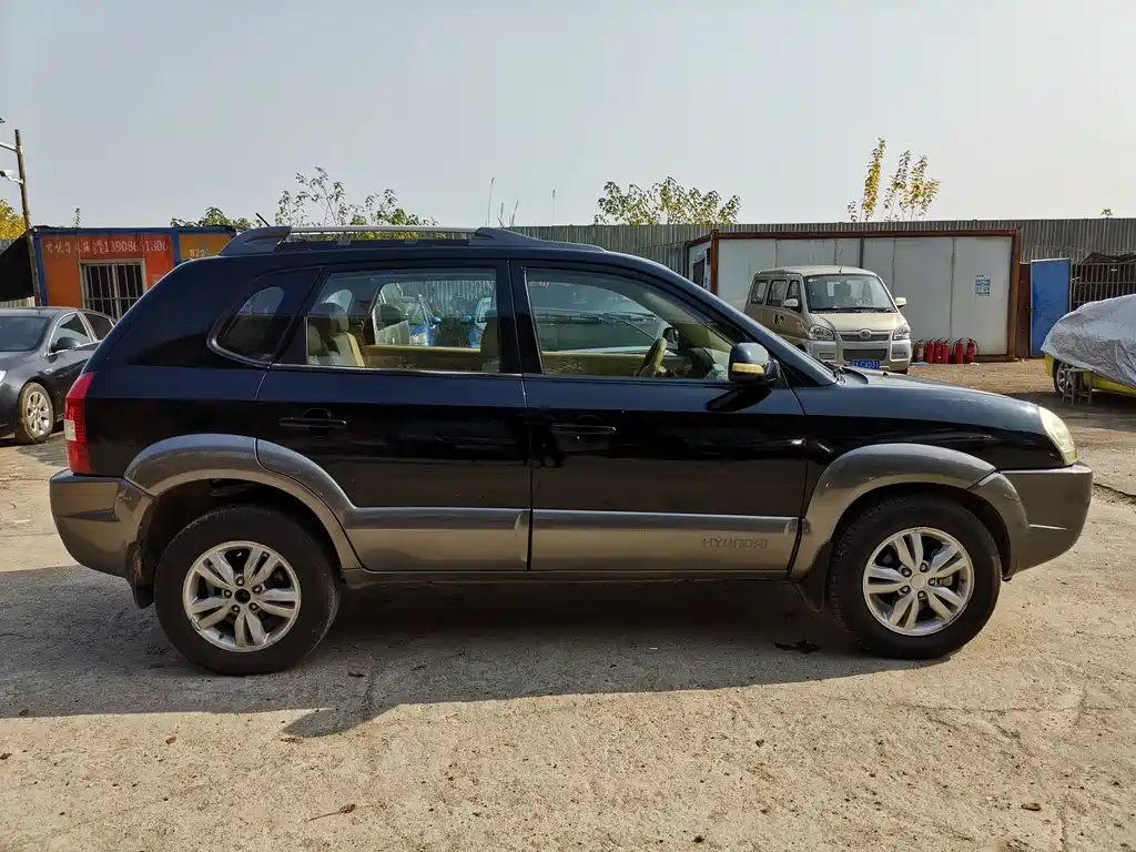 HYUNDAI TUCSON 2009