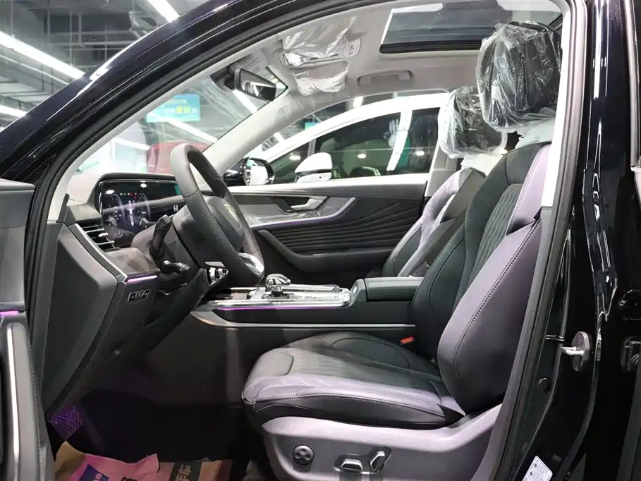HONGQI HS5 2023
