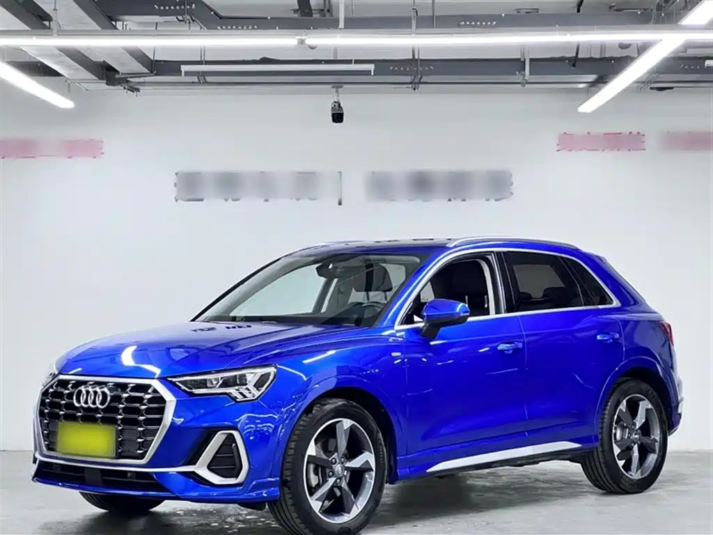 AUDI Q3 2019