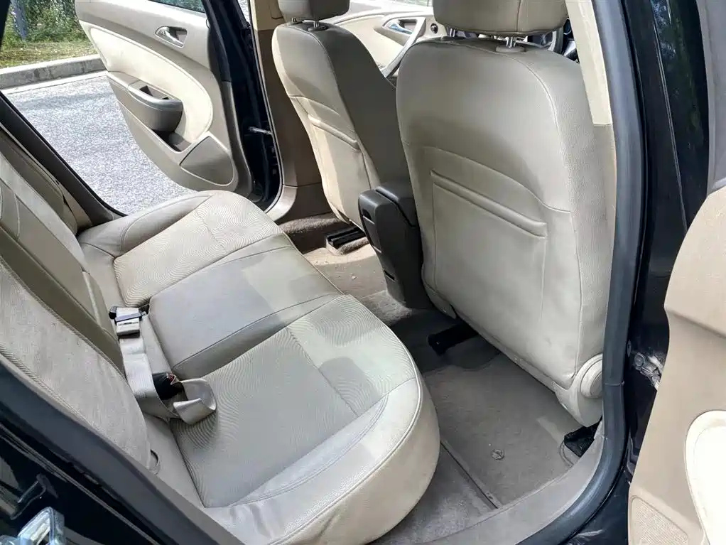 BUICK EXCELLE 2011