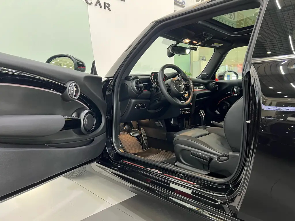 MINI JCW 2022