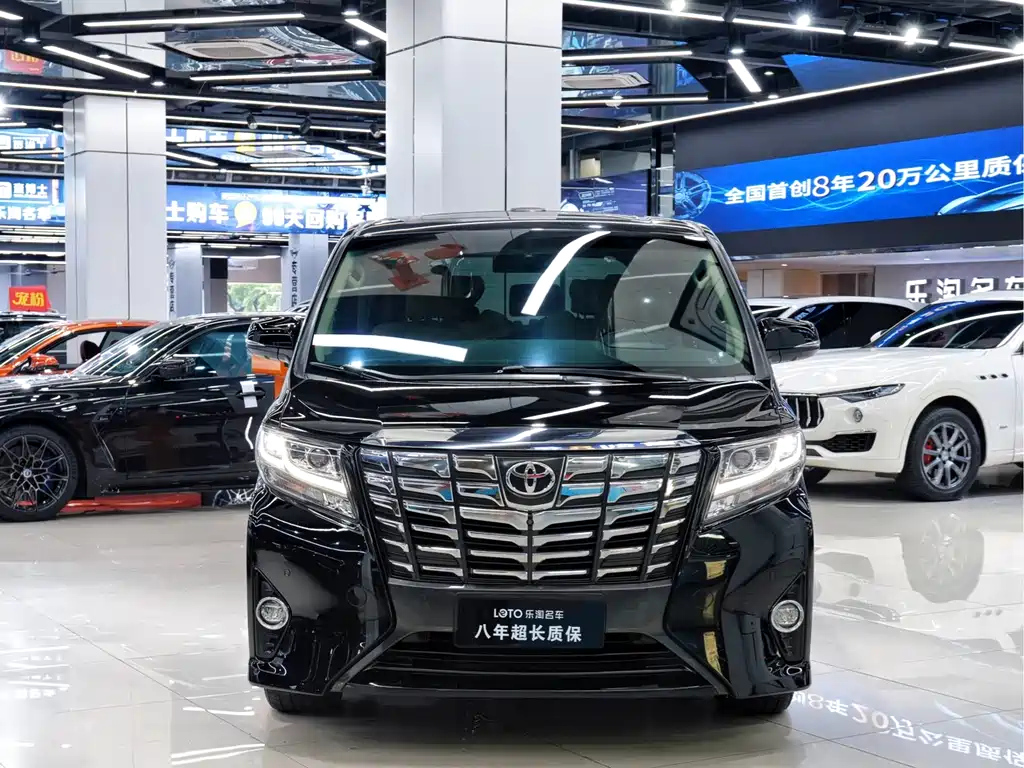 TOYOTA ALPHARD 2017