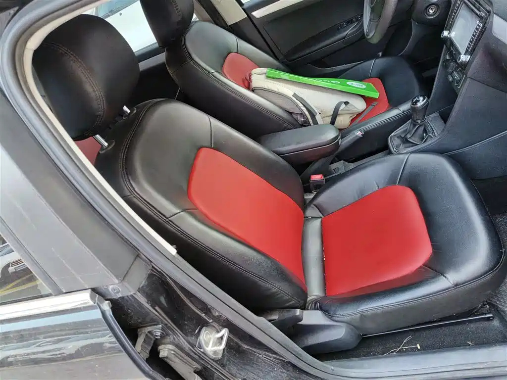 VOLKSWAGEN JETTA 2015