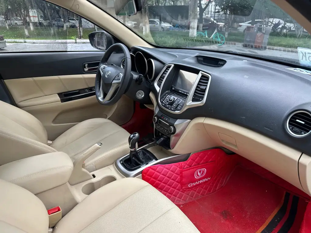 CHANGAN EADO 2015