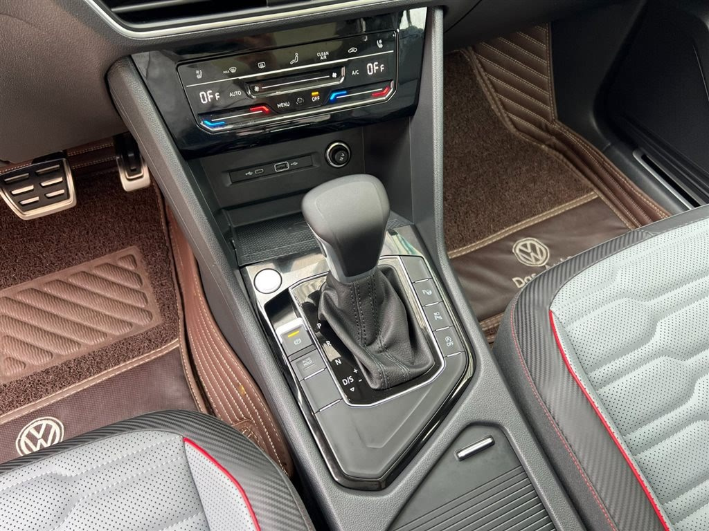 VOLKSWAGEN TIGUAN L 2023