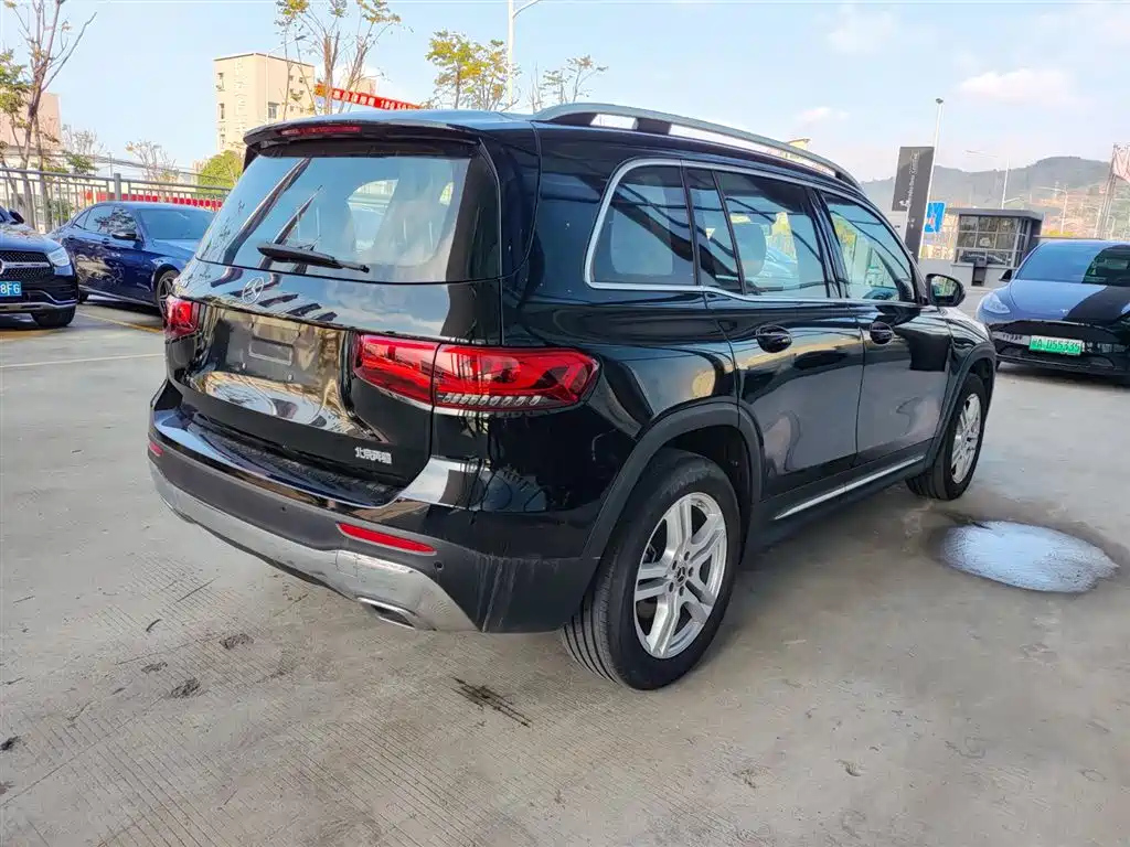 MERCEDES BENZ GLB 2022