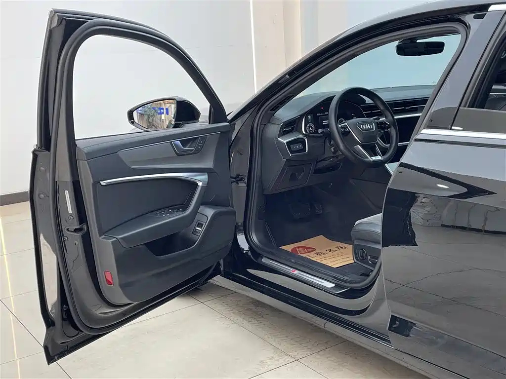 AUDI A6L 2021